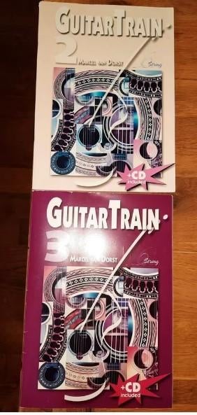 lesboeken gitaar: Guitar train deel 2, 3 + cd's, Ophalen of Verzenden, Les of Cursus, Overige genres, Gitaar