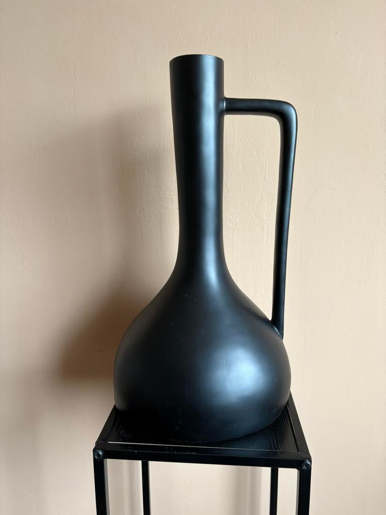 Grote vaas, Huis en Inrichting, Woonaccessoires | Vazen, Ophalen, Steen, Zwart, Zo goed als nieuw