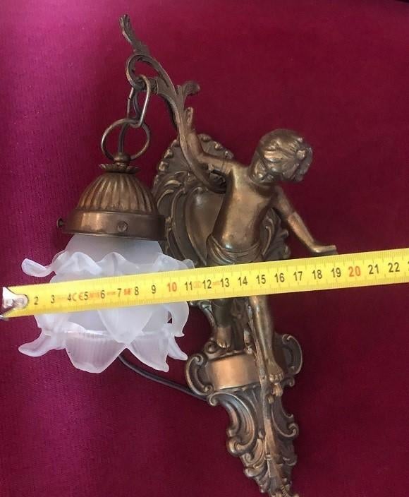 Antiek wandlamp engel beeld brons - lampenkapje glazen bloem, Ophalen of Verzenden
