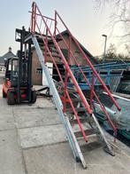 Stalen trap hoogte 2.88m. hoog  2x leuning bordes 83cm breed, Ophalen, Gebruikt, Trap, 2 tot 4 meter