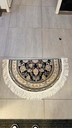 Halfrond vloerkleed met bloemenpatroon, Ophalen, Gebruikt, Zwart, 50 tot 100 cm