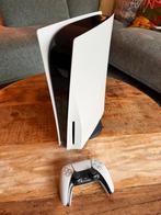 PS5 in goede staat + drie games, Ophalen of Verzenden, Zo goed als nieuw