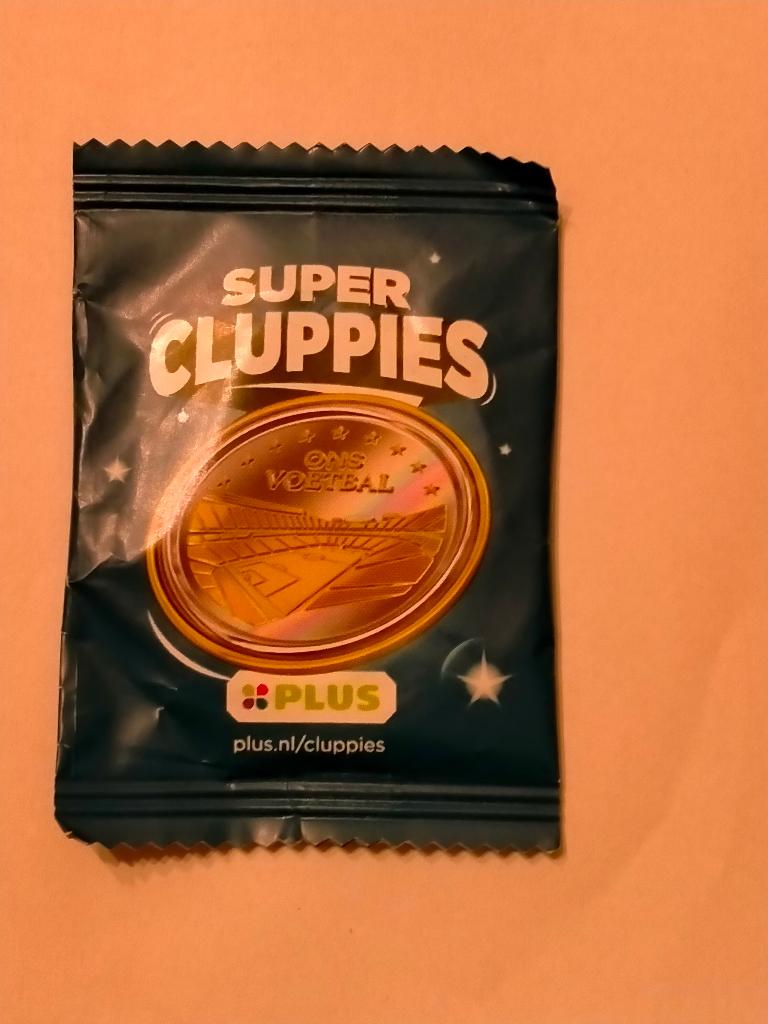 Ons Voetbal super cluppie nr 2 plus munt supercluppie, Ophalen of Verzenden, Nieuw, Overige sporten