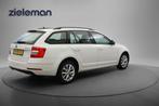 Skoda OCTAVIA Combi 1.0 TSI Greentech Business Edition - Car, Auto's, Gebruikt, Euro 6, Met garantie (alle), 116 pk