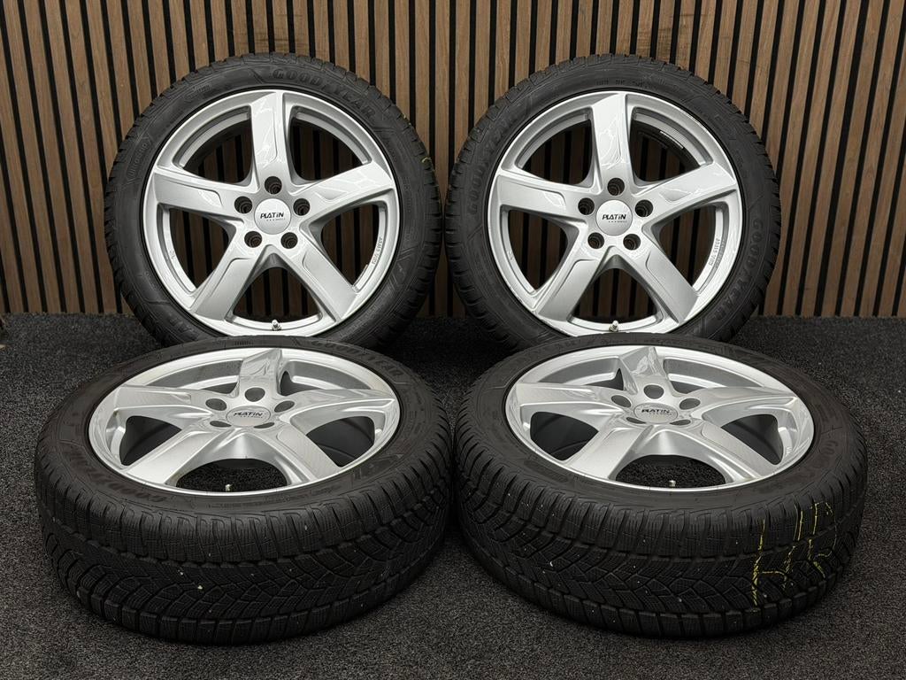 WINTER! 17 inch Platin P84 - Golf Leon 5x112 ET45 225/45/17, Ophalen, ., Banden en Velgen, 17 inch