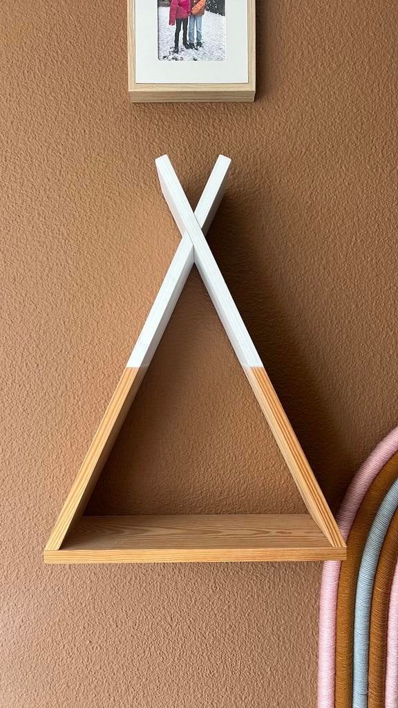 Wandplankje kinderkamer, Ophalen, Zo goed als nieuw, Hout, Minder dan 50 cm