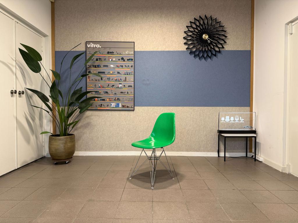 Vitra | Eames | DSR | Cadmium Green Fiberglass | 1x, Huis en Inrichting, Stoelen, Vitra, Gebruikt, Ophalen of Verzenden, Metaal
