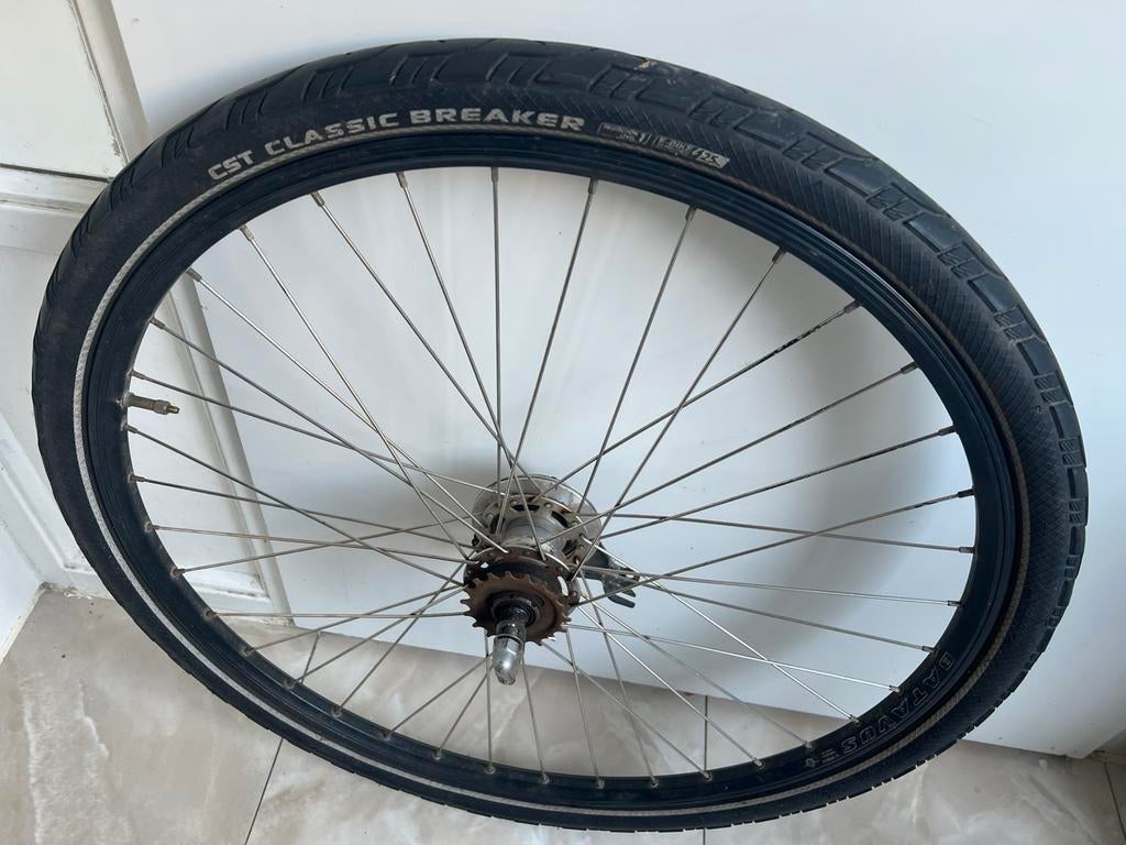 Achterwiel Batavus 28 inch 3 versnelling, Fietsen en Brommers, Fietsonderdelen, Ophalen, Zo goed als nieuw, Wiel