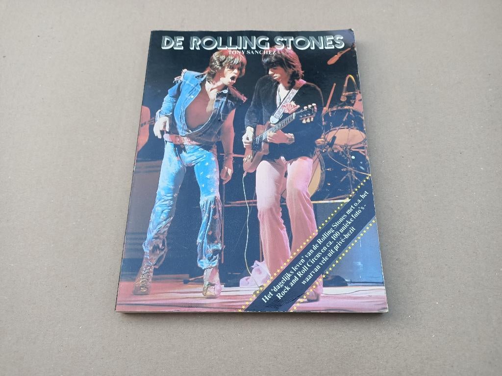 Boek: De Rolling Stones (tony sanchez) 1978, Verzamelen, Verzenden, Gebruikt, Poster, Artwork of Schilderij