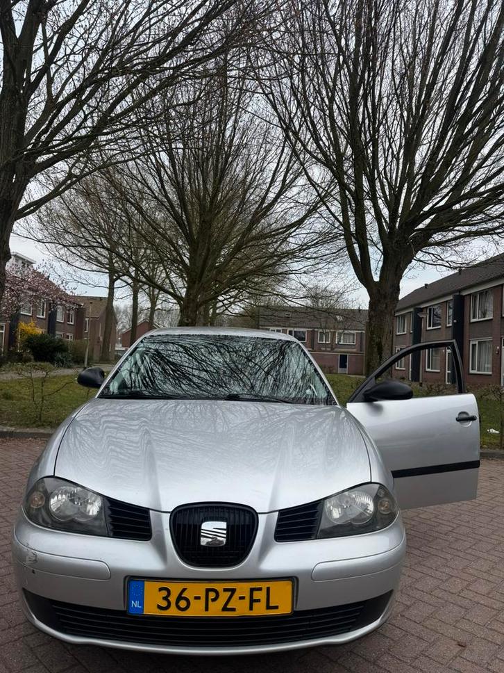 Seat Cordoba 1.4, Auto's, Seat, Particulier, Cordoba, Airbags, Bluetooth, Elektrische ramen, Radio, Trekhaak, USB, Benzine, Euro 5