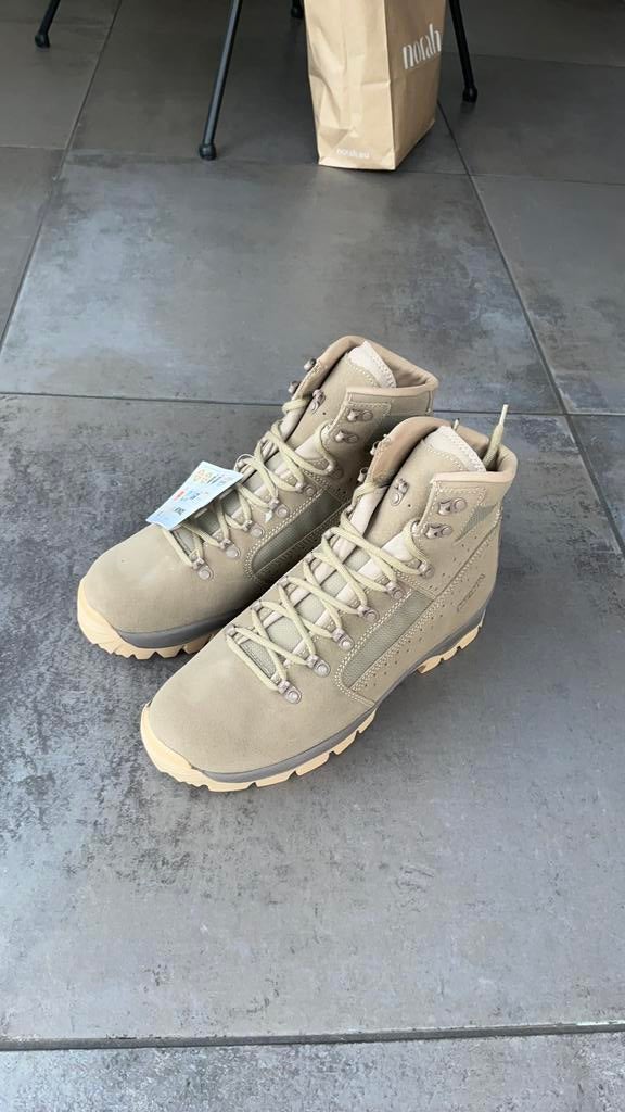 Meindl desert boots maat 44,5 nieuw, Ophalen of Verzenden, Nieuw, Overige kleuren, Boots