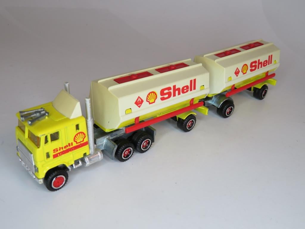 Ford CL 9000 tankoplegger SHELL, Ophalen of Verzenden, Zo goed als nieuw, Bus of Vrachtwagen, Majorette