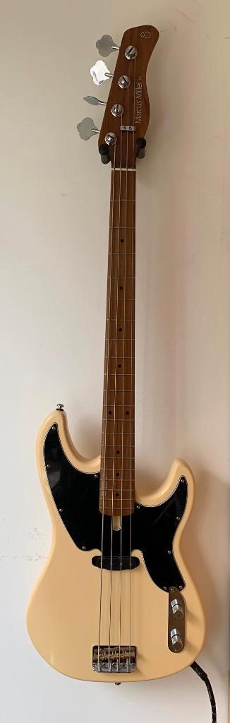 Marcus Miller Sire D5 Bass + Ampeg B3 + Boss Overdrive, Muziek en Instrumenten, Snaarinstrumenten | Gitaren | Bas, Gebruikt, Elektrisch