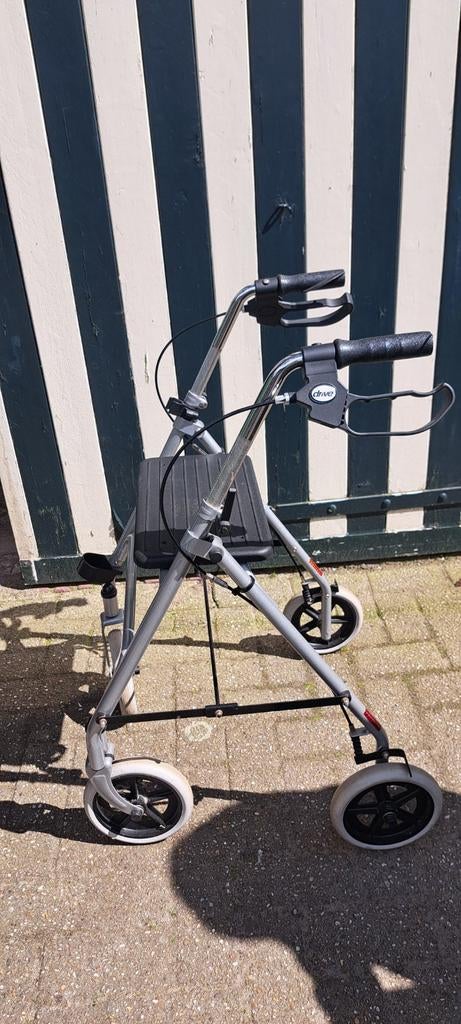 Rollator merk Drive, Diversen, Rollators, Ophalen, Opvouwbaar, Zo goed als nieuw