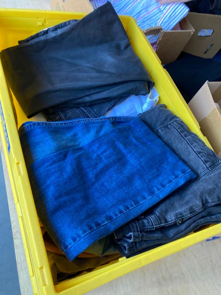 Partij jeans/spijkerbroeken m/v schoon en netjes, Kleding | Dames, Overige Dameskleding, Ophalen of Verzenden, Zo goed als nieuw
