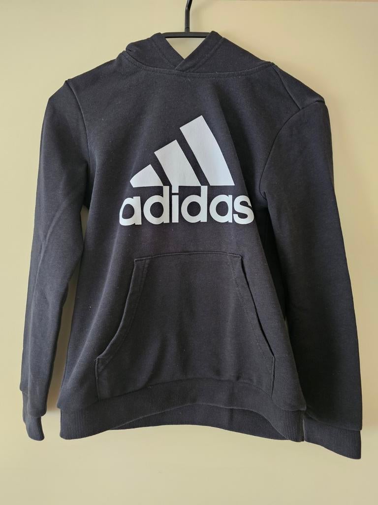 Adidas en Nike kleren maat 140, Kinderen en Baby's, Kinderkleding | Maat 140, Ophalen of Verzenden, Zo goed als nieuw, Jongen of Meisje