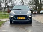 Peugeot 107 1.0 12V 5DR 2012 Grijs, Auto's, Voorwielaandrijving, 4 stoelen, Origineel Nederlands, Handgeschakeld