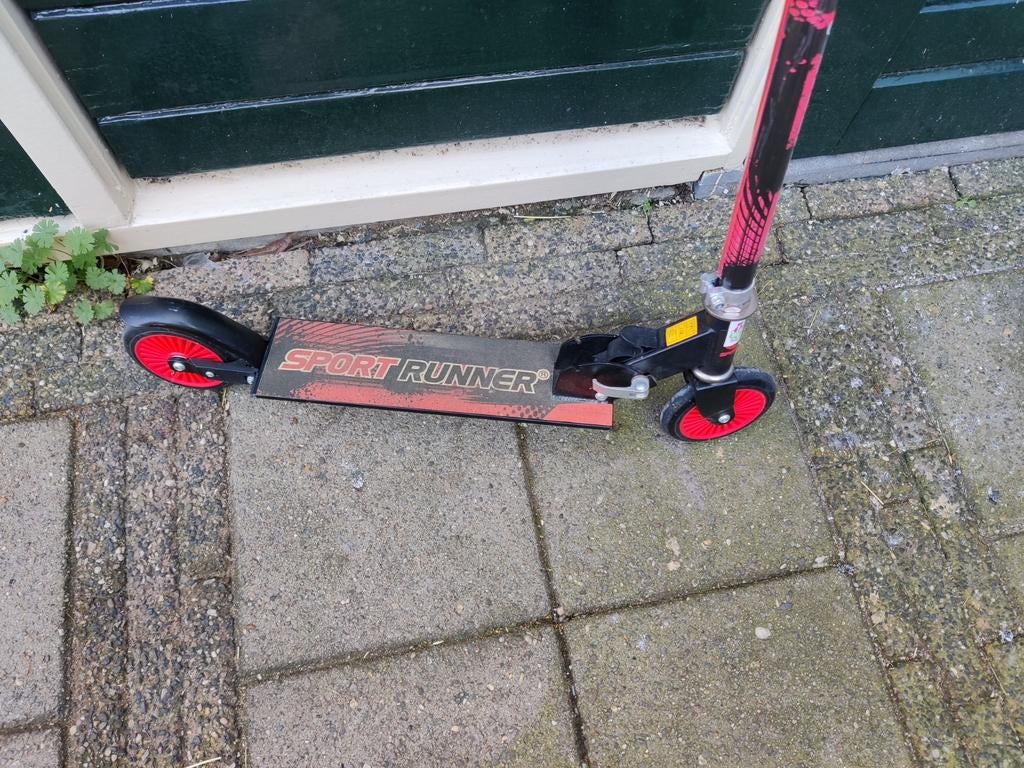 Sport Runner step rood/zwart - 2de hands, Fietsen en Brommers, Steps, Ophalen, Gebruikt, Gewone step, Sport Runner