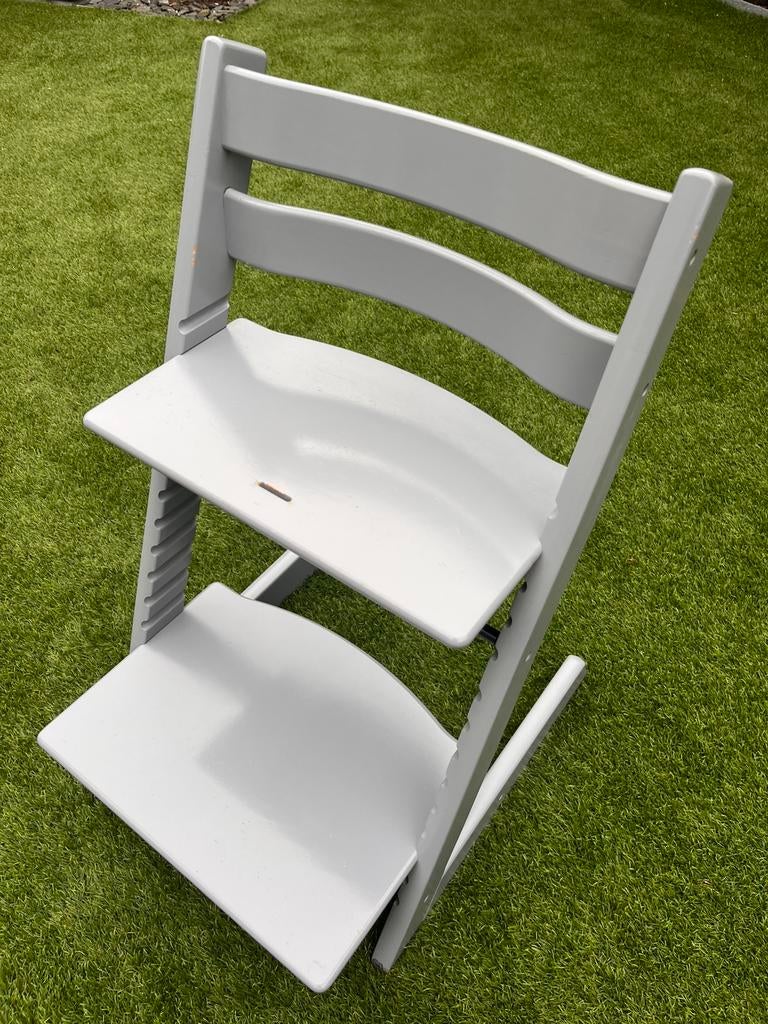 Stokke trip trap stoel grijs, Kinderen en Baby's, Kinderstoelen, Ophalen of Verzenden, Zo goed als nieuw, Meegroeistoel