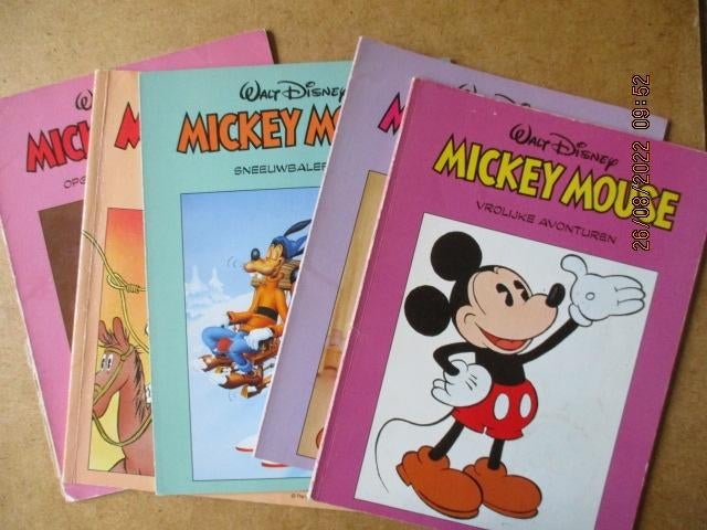 adv6992 mickey mouse foodboek, Eén stripboek, Ophalen, Gelezen