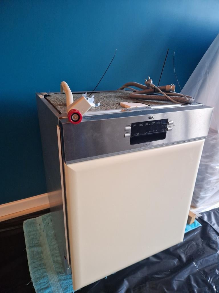 Vaatwasser AEG Favorit inbouw/onderbouw, Ophalen, Gebruikt, Minder dan 85 cm, 60 cm of meer