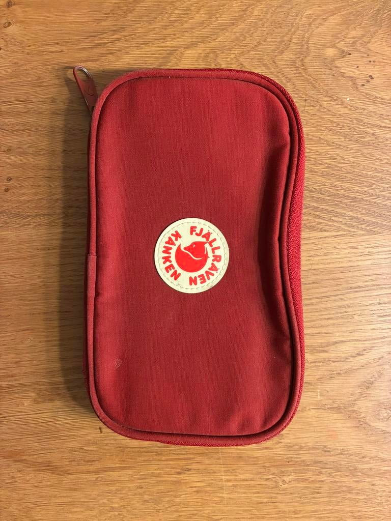 Fjallräven Kanken Travel wallet, Ophalen of Verzenden, Zo goed als nieuw, Rood