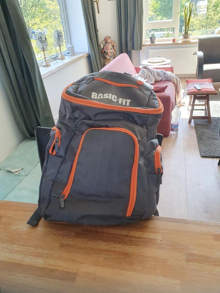 Basic-Fit Sporttas/Rugzak - Grijs/Oranje, 25 tot 40 cm, Ophalen of Verzenden, Zo goed als nieuw, Overige merken