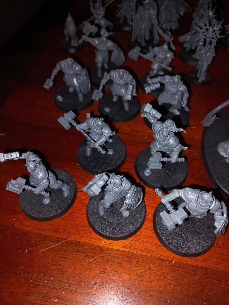 Warhammer: Stormcast Eternals, Hobby en Vrije tijd, Wargaming, Zo goed als nieuw, Warhammer, Figuurtje(s), Ophalen