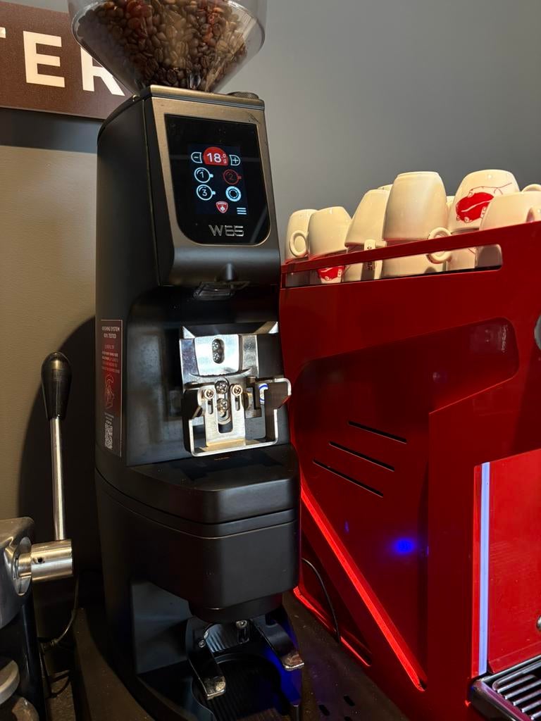 Eureka Atom W65 weegschaal zwart (showroom model), Witgoed en Apparatuur, Koffiemachine-accessoires, Zo goed als nieuw, Ophalen of Verzenden