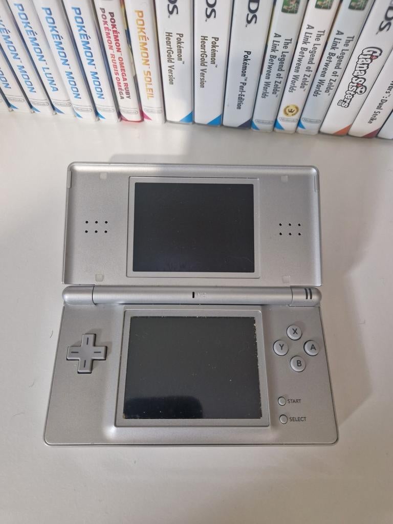 Nintendo DS Lite zilver, Spelcomputers en Games, Games | Nintendo DS, Ophalen of Verzenden, ., ., .