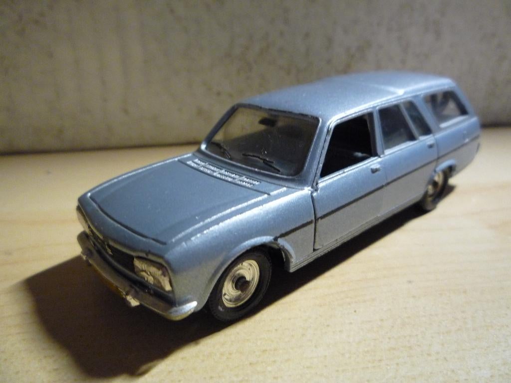Peugeot 504 Break Familiale Solido 1:43, Ophalen of Verzenden, Gebruikt, Auto, Solido