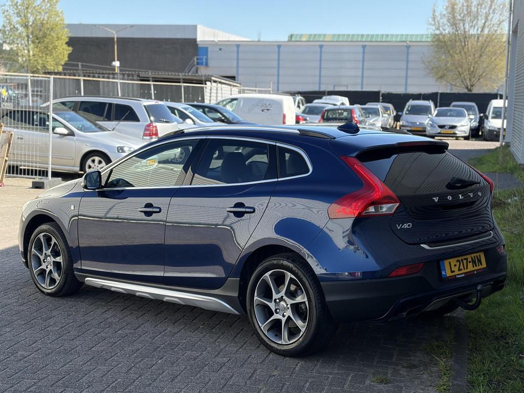 Volvo V40 Cross Country 2.0 D2 Ocean Race / Leder / Trekhaak, Auto's, Voorwielaandrijving, Gebruikt, Euro 6, 4 cilinders