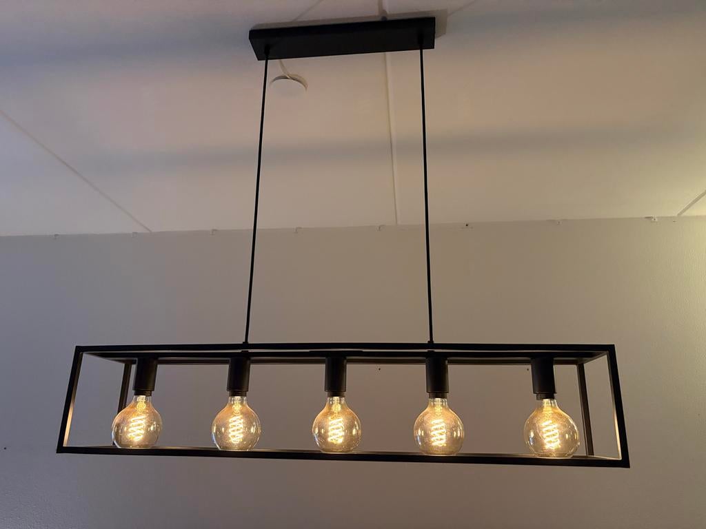 Moderne Zwarte Hanglamp Eetkamer met 5 Edison Lampen, Ophalen of Verzenden, Zo goed als nieuw, Metaal, 75 cm of meer