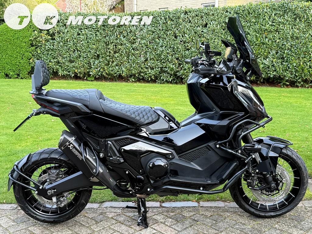 ⭐️ UNIEKE CUSTOM Honda XADV 750 2022 BLACK EDITION ! CARPLAY, 750 cc, Occasion, Motorrijbewijs A, Bedrijf