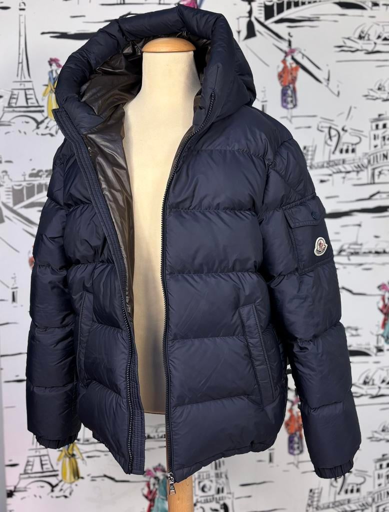 Moncler Eranu winterjas maat 14 huidige collectie (795 euro), Kinderen en Baby's, Kinderkleding | Maat 164, Moncler EU, Verzenden