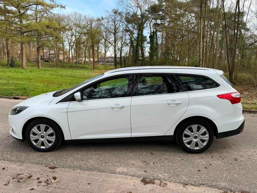 Ford Focus Wagon 1.6 TDCI Titanium 12-2013 Wit Climate Nwe a, Euro 5, Stof, Gebruikt, Zwart