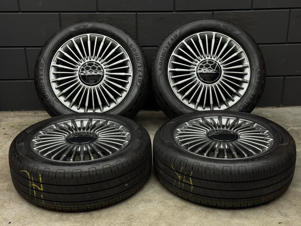 DEMO! Originele 16 inch Fiat 500E 4x98 Goodyear 195/55/16, Auto-onderdelen, Banden en Velgen, Ophalen, 16 inch, ., Banden en Velgen