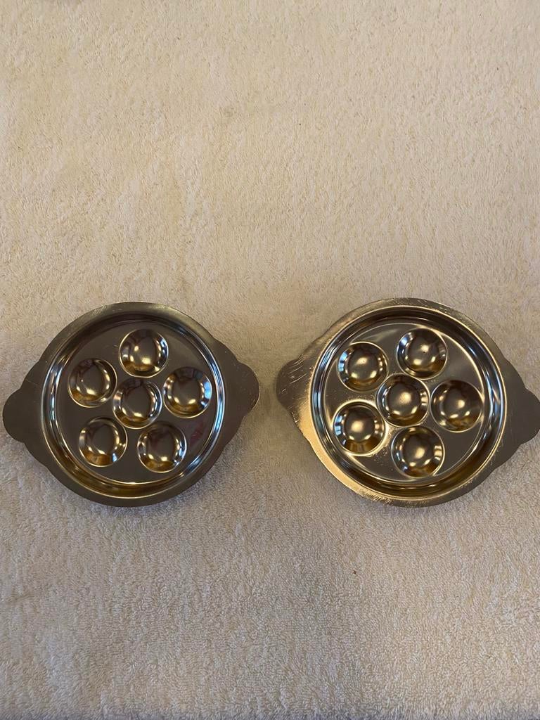 Twee slakken schaaltjes escargots rvs, Ophalen of Verzenden, Zo goed als nieuw