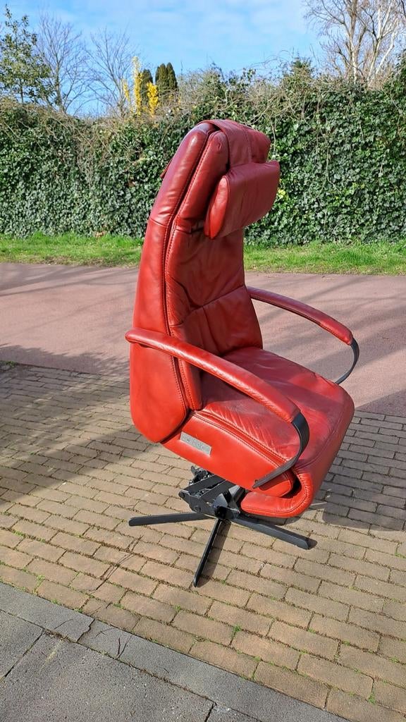 Prominent Humberto sta op stoel Relax fauteuil accu draaibaa, Huis en Inrichting, Fauteuils, Gebruikt, Leer, Metaal, 50 tot 75 cm