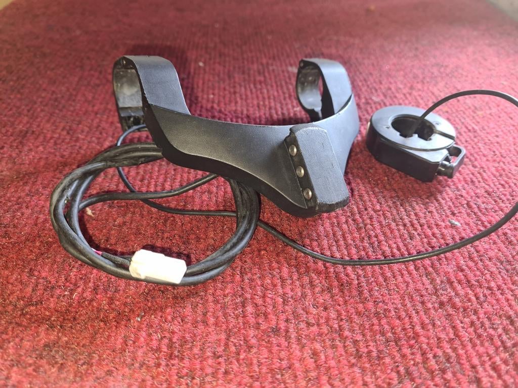 Ion Display Houder Koga Batavus Sparta, Verzenden