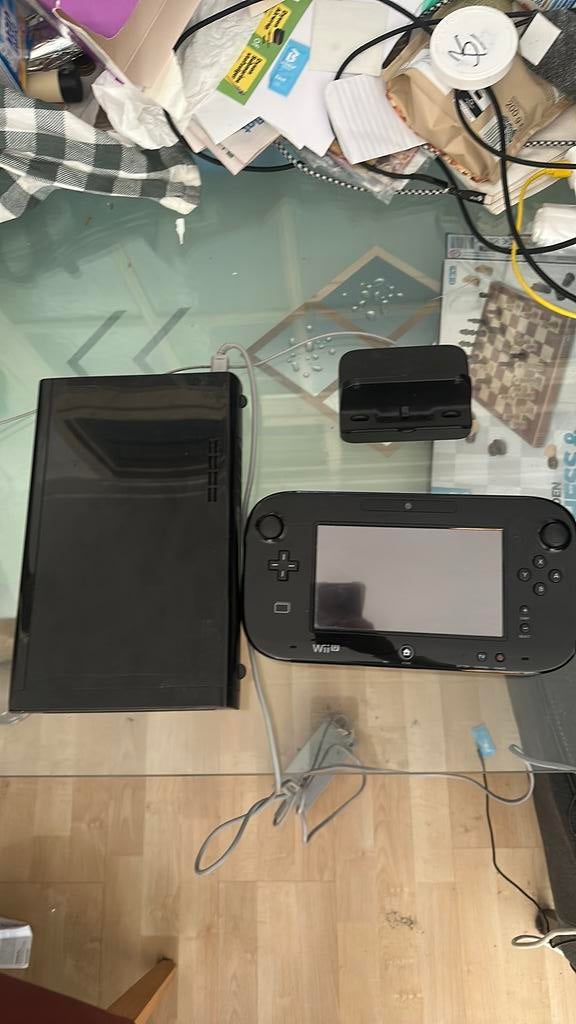 Nitendo wii u goede staat met mario kart8 vandaag.ophalen100, Ophalen, Zo goed als nieuw, Met 1 controller