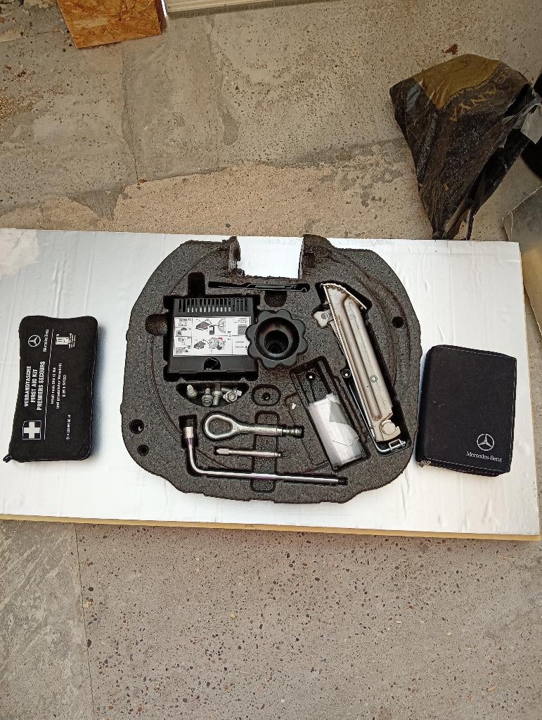 Mercedes Slk r171 reis kit plus reserve band/thuiskomertje., Ophalen