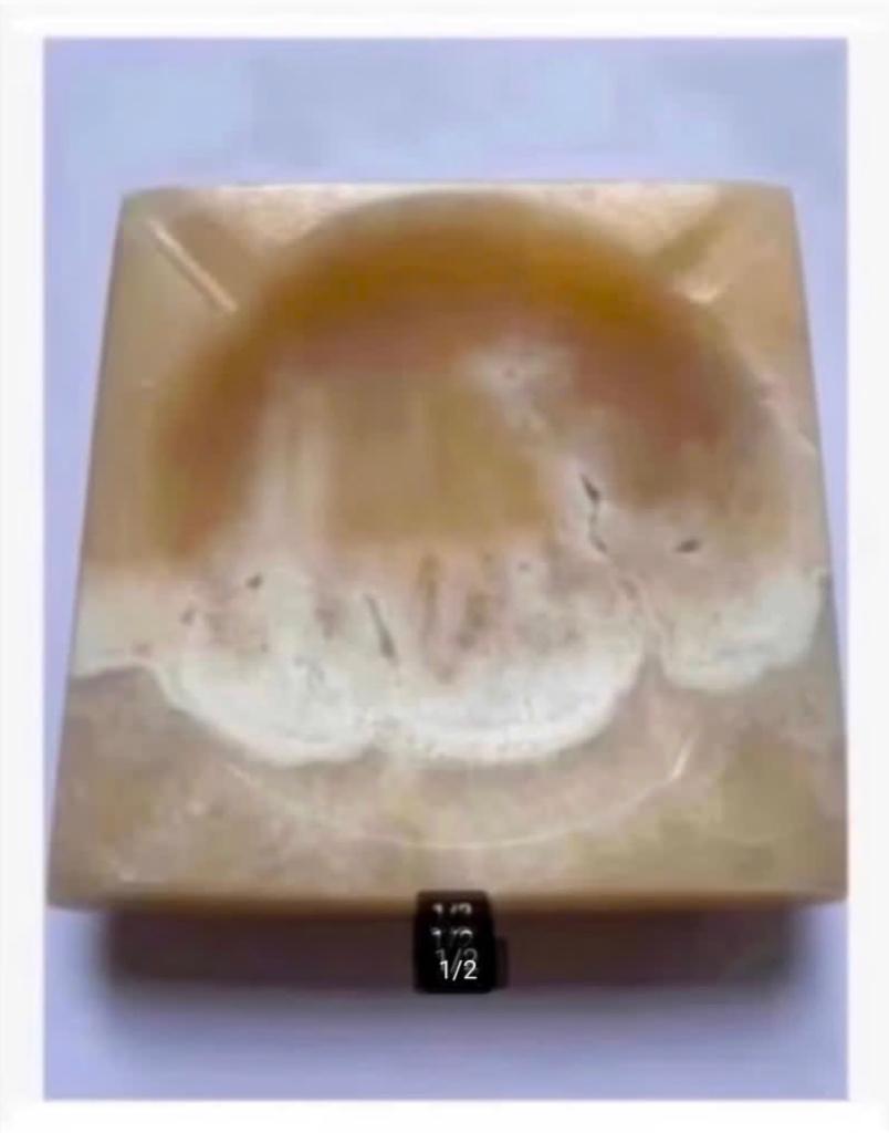 Edelsteen gele calciet asbak/ schaal 11,5 x 11,5 x 3 cm, Ophalen of Verzenden