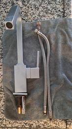 Zilverkleurige kraan met aansluitslangen, Ophalen of Verzenden, Gebruikt, Chroom, Kraan