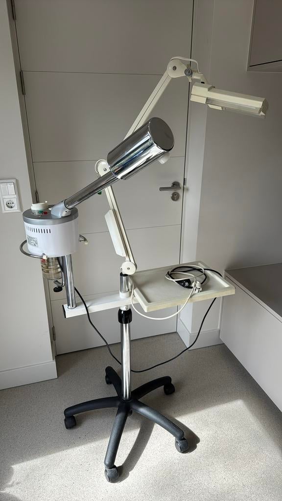 Handige vapozonestatief met loupelamp, Ophalen of Verzenden