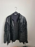 Loavies jas met franjes, zo goed als nieuw, maat S, Ophalen, Zwart, Maat 36 (S), Loavies