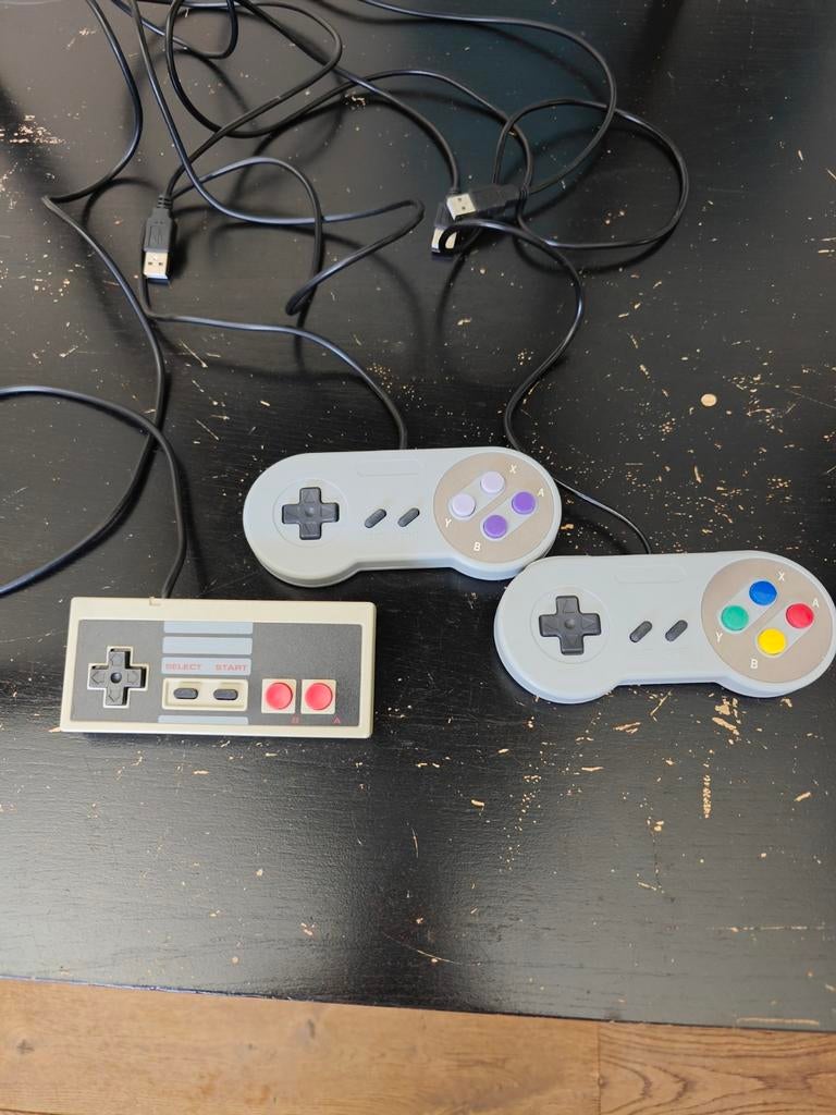 Retro USB Controllers (NES & SNES stijl) voor Raspberry Pi, Spelcomputers en Games, Spelcomputers | Overige Accessoires, Ophalen of Verzenden