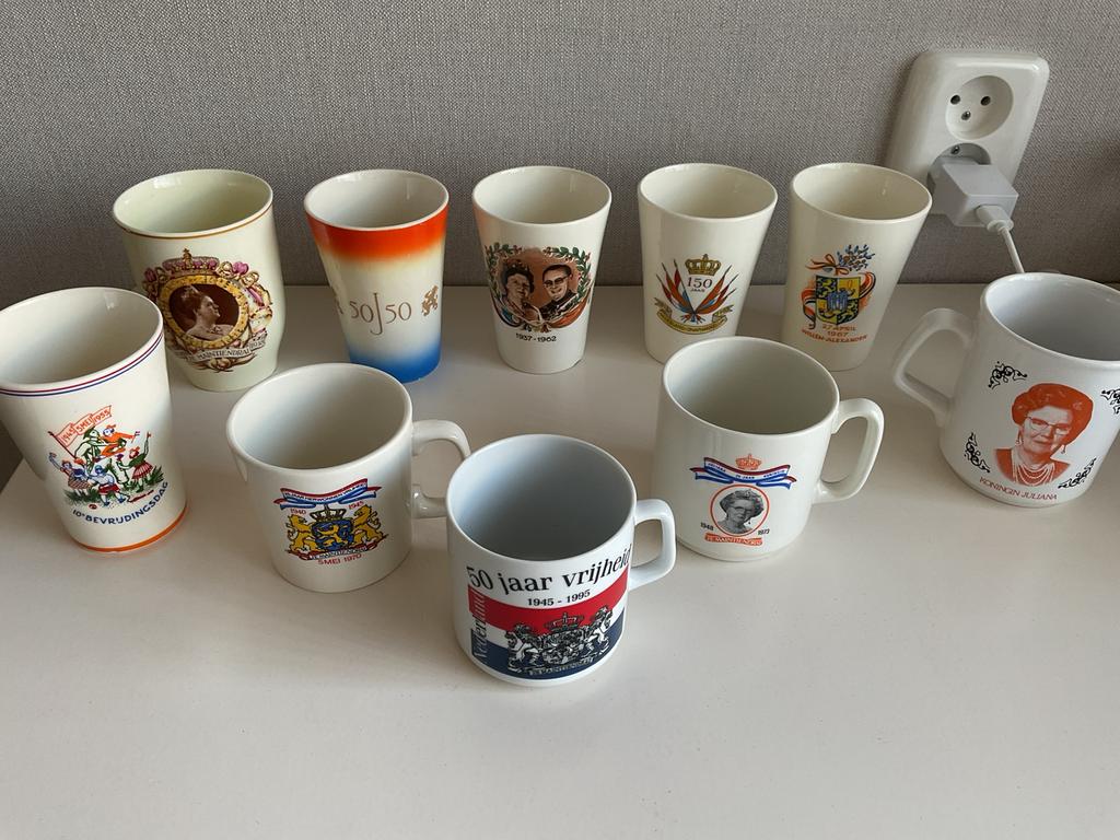 Bekers koninklijkhuis., Ophalen of Verzenden, Servies