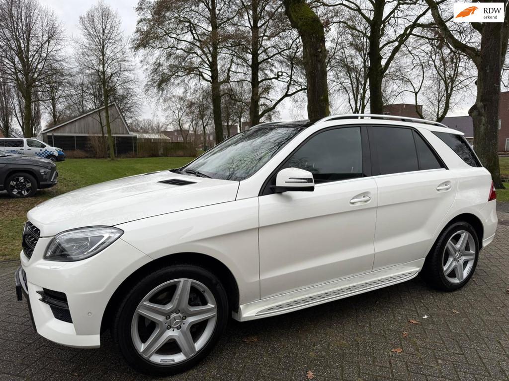 Mercedes-Benz M-klasse 350 BlueTEC 2015 pano softclose parel, Auto's, Automaat, Gebruikt, Euro 6, Bedrijf