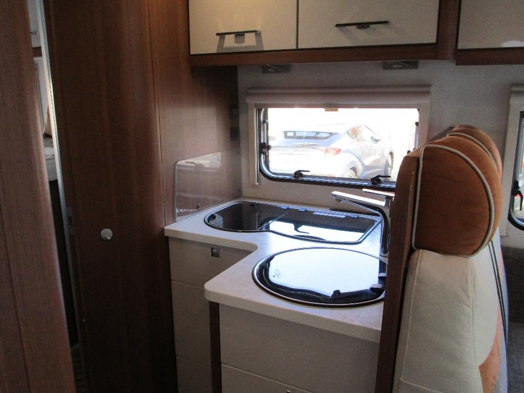 Caravans And Camping Lmc